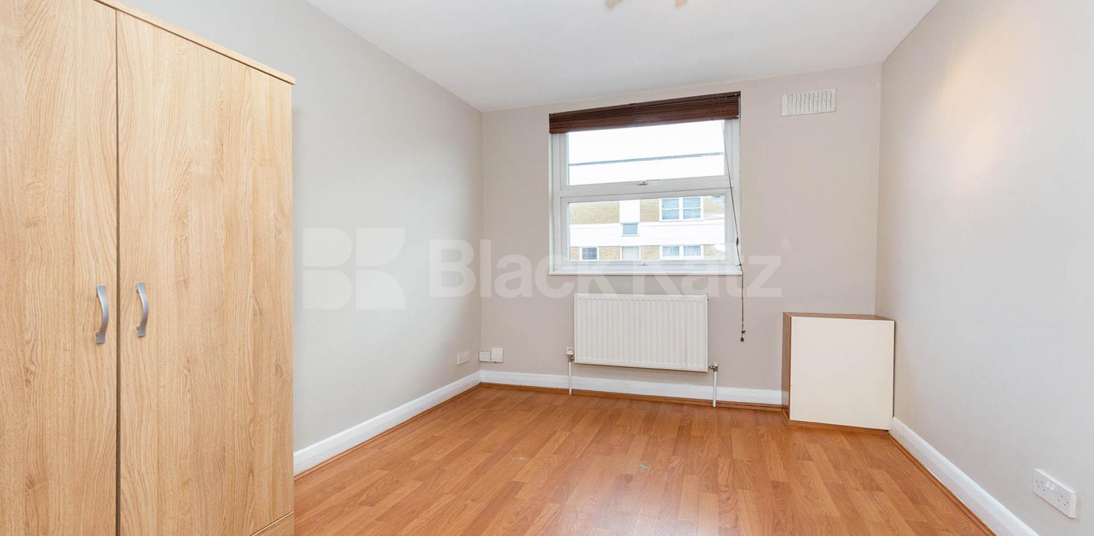 great two bedroom flat set on the first floor of a Victorian conversion Hercules Street, Holloway 